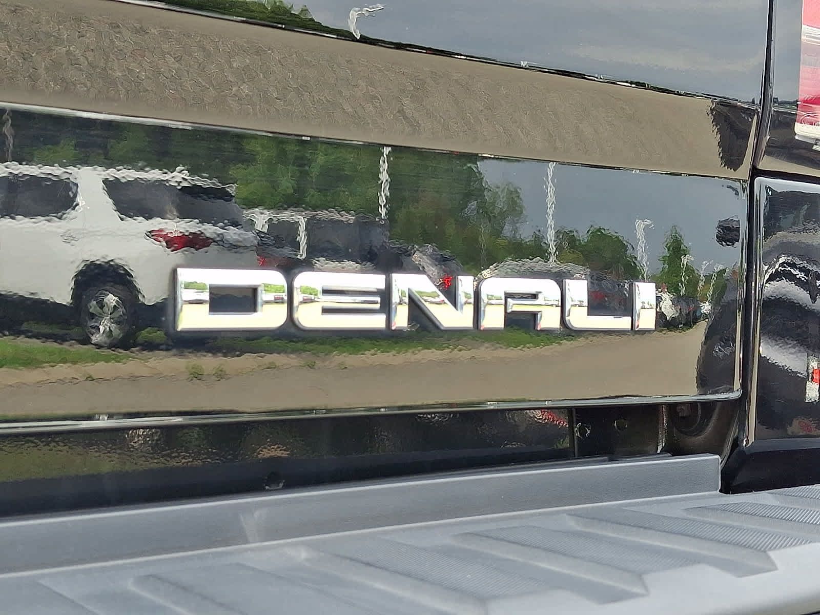 Used 2018 GMC Sierra 1500 Denali AWD/4WD image 33