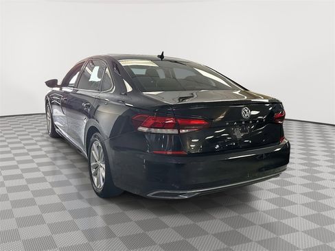 Used 2021 Volkswagen Passat 2.0T S image 4