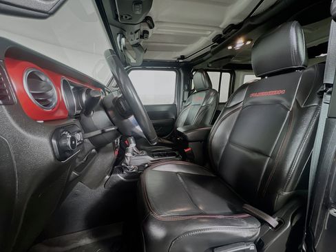 Used 2020 Jeep Wrangler Unlimited Rubicon w/ Dual Top Group AWD/4WD image 11