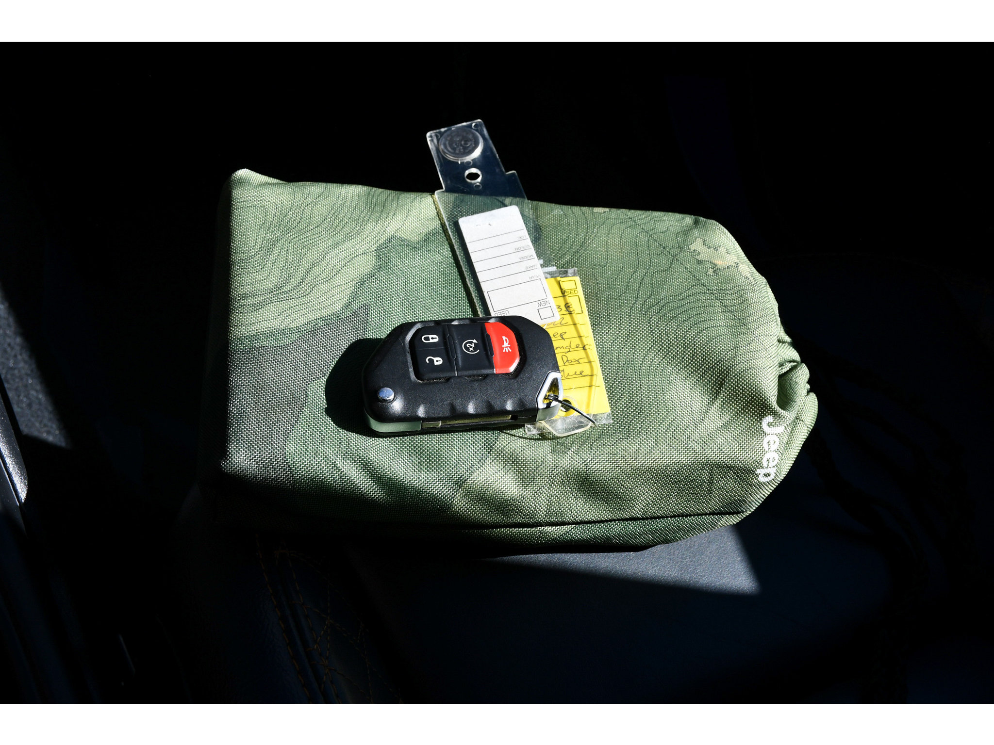 Used 2022 Jeep Wrangler Unlimited Sahara AWD/4WD image 40
