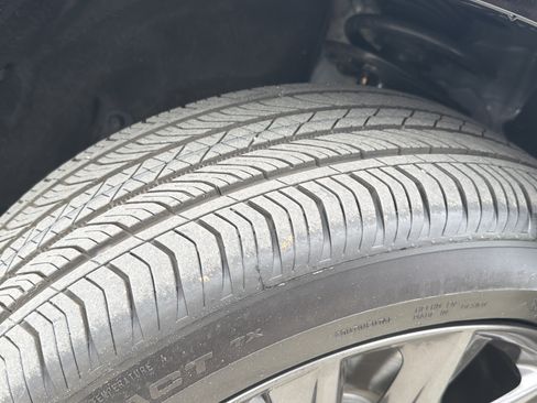 Certified 2025 Acura ADX A-Spec AWD/4WD image 12