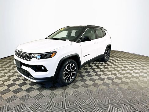 Certified 2024 Jeep Compass Limited AWD/4WD image 5