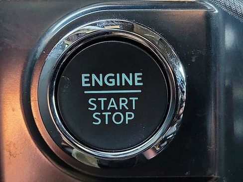 Used 2025 Ford F150 Lariat w/ Equipment Group 501A Mid image 17