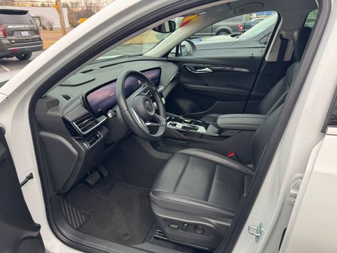 Used 2024 Buick Envision Preferred image 10
