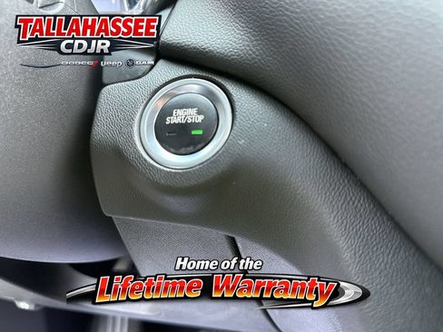 Used 2022 Chevrolet Equinox LT FWD image 21
