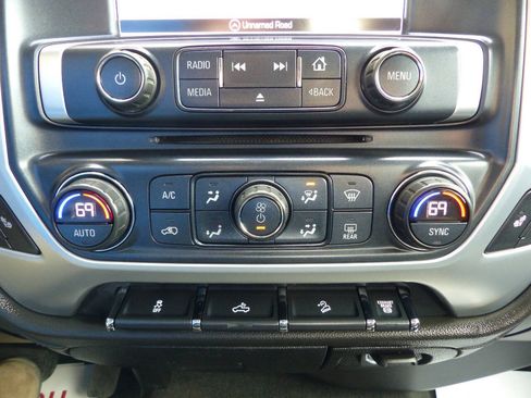 Used 2018 GMC Sierra 3500 SLE w/ SLE Preferred Package AWD/4WD image 59
