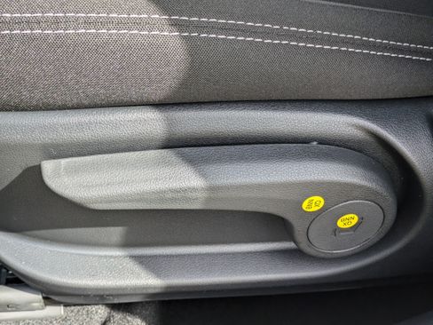 New 2026 Hyundai Venue SEL image 19