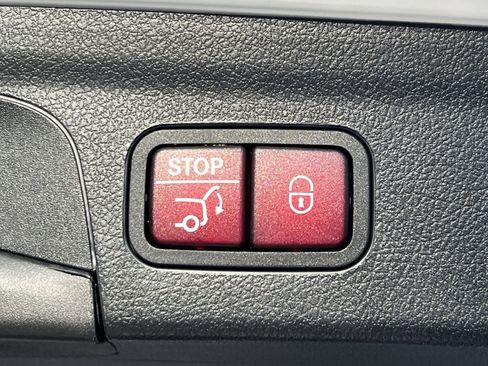 Certified 2024 Mercedes-Benz GLE 350 4MATIC image 25