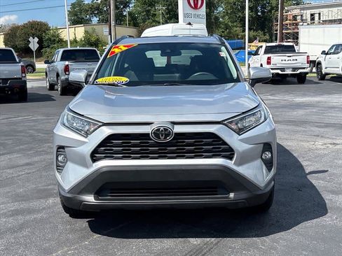 Used 2021 Toyota RAV4 XLE w/ Convenience Package FWD image 25