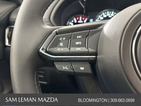 Used 2024 MAZDA CX-5 Signature image 11