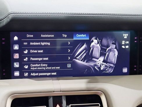 Used 2020 Porsche Taycan Turbo image 27