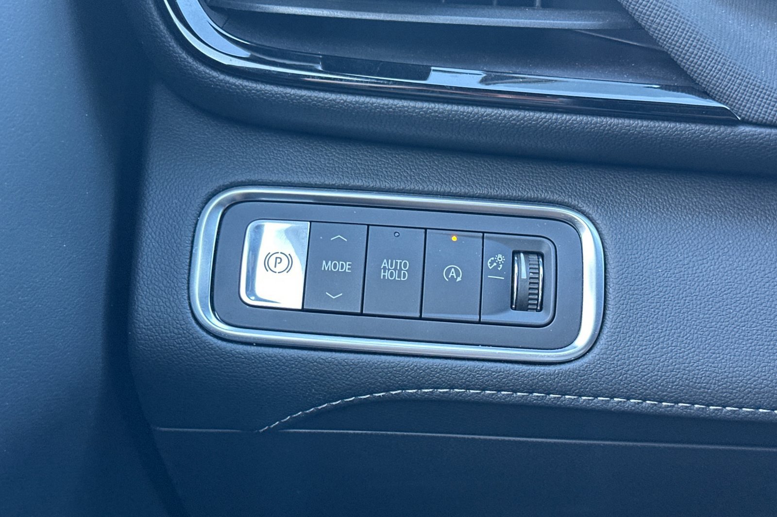 Used 2026 Buick Enclave Sport Touring FWD image 41