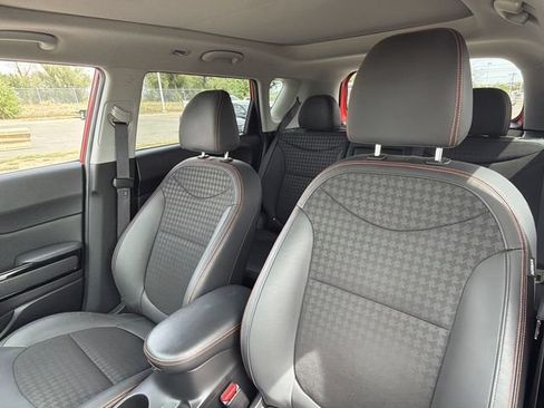 Used 2017 Kia Soul ! w/ Tech Package FWD image 20