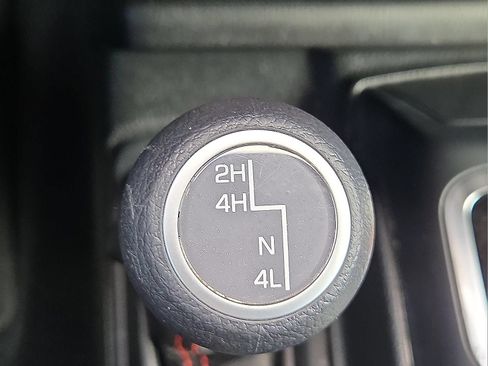 Used 2023 Jeep Wrangler Unlimited Rubicon AWD/4WD image 17