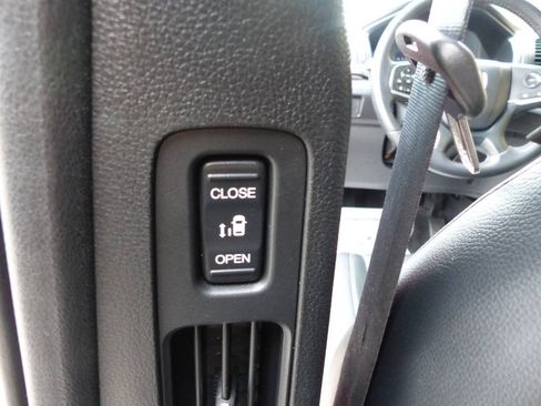 Used 2024 Honda Odyssey Sport image 40