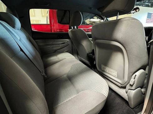 Used 2013 Toyota Tacoma PreRunner w/ Convenience Pkg image 14