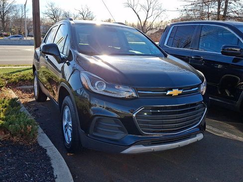 Used 2019 Chevrolet Trax LT w/ Driver Confidence Package image 1