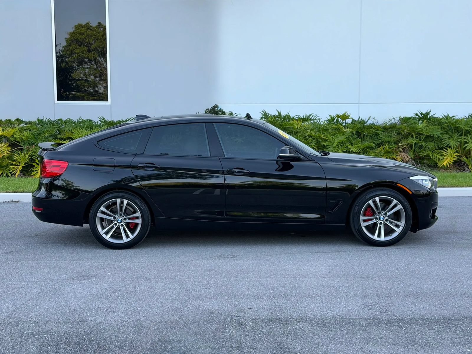 Used 2016 BMW 328i Gran Turismo xDrive AWD/4WD image 4