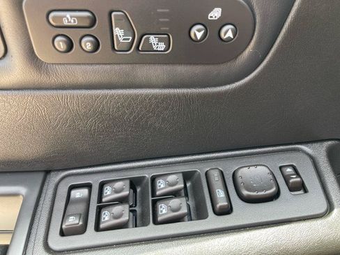 Used 2005 HUMMER H2 w/ Preferred Equipment Group AWD/4WD image 31