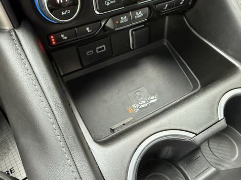 Used 2023 Chevrolet Tahoe LT image 24