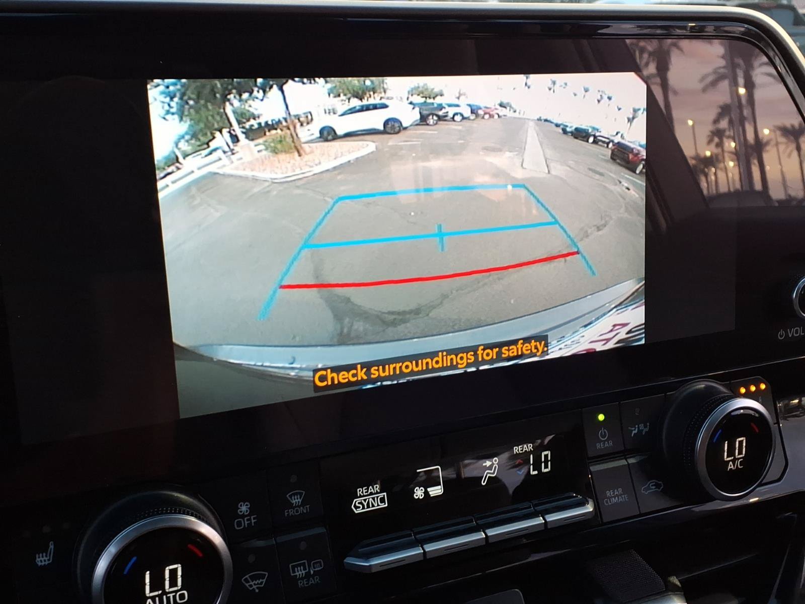 Used 2023 Toyota Highlander XLE FWD image 17