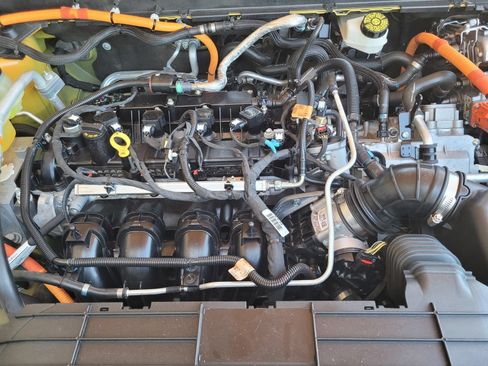 Certified 2022 Ford Maverick XLT FWD image 30