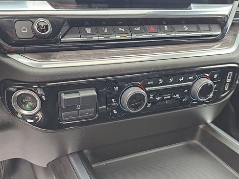 Used 2025 Chevrolet Silverado 2500 LTZ w/ Trail Boss Package image 21