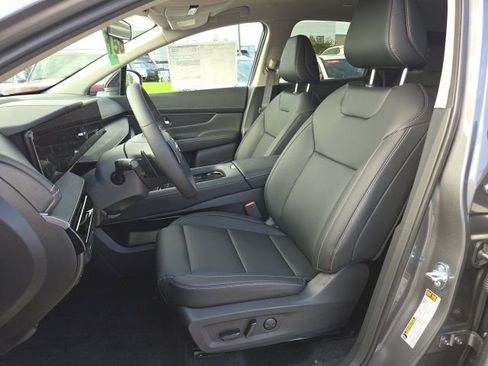 Certified 2025 Nissan Murano SV image 4