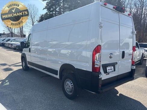 Used 2025 RAM ProMaster 2500 w/ Convenience Group image 3
