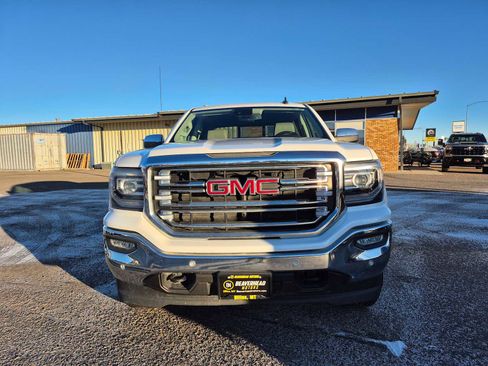 Used 2018 GMC Sierra 1500 SLT image 11