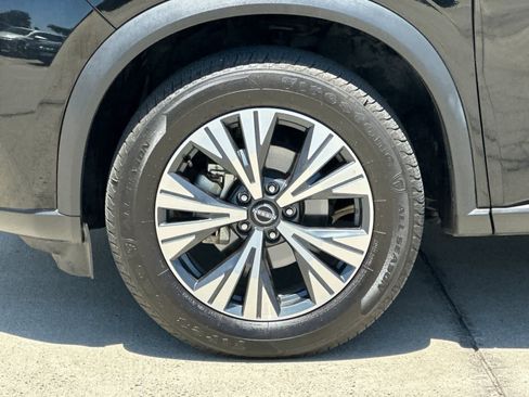 Used 2022 Nissan Rogue SV AWD/4WD image 27
