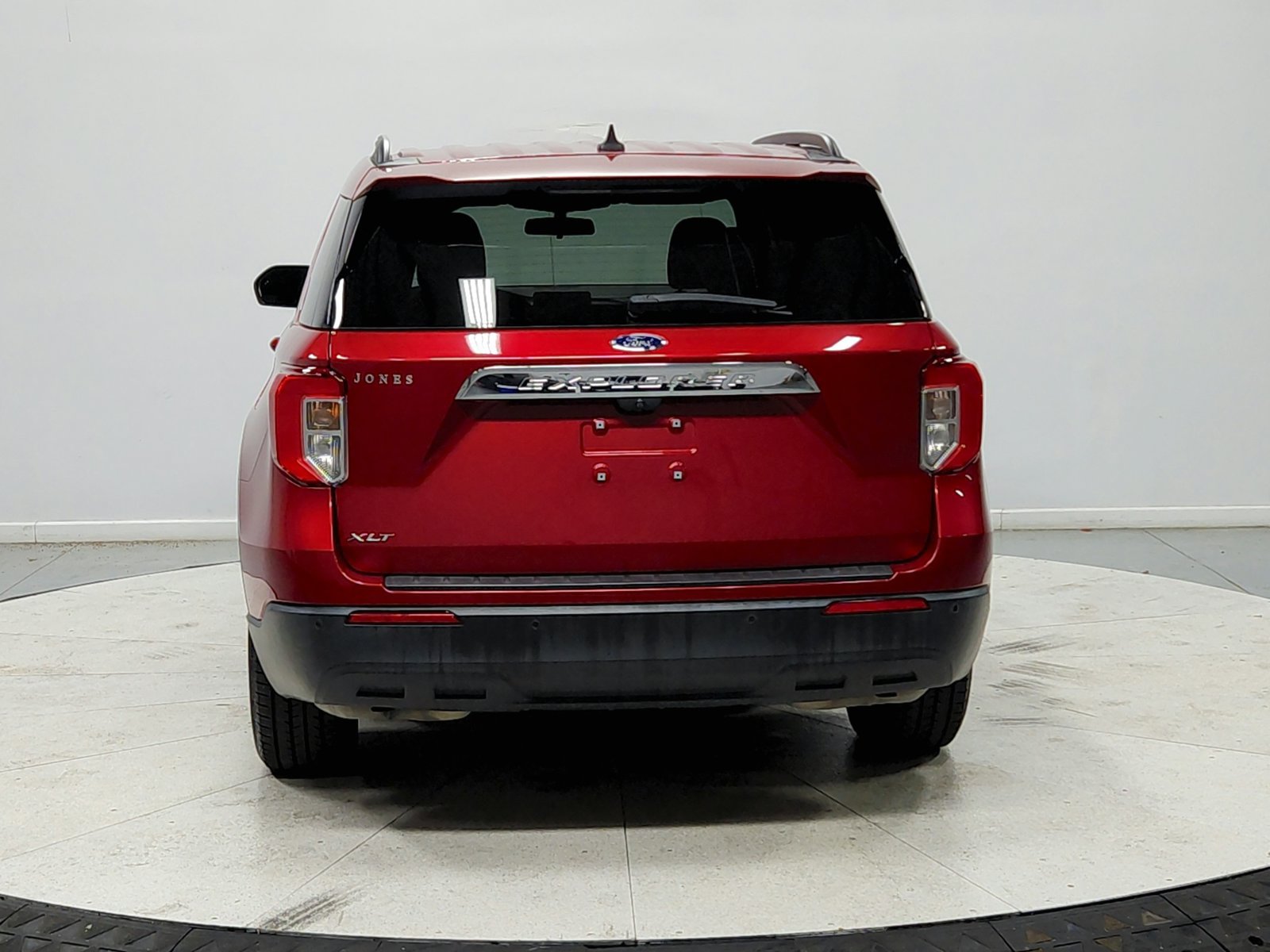 Used 2021 Ford Explorer XLT RWD image 7
