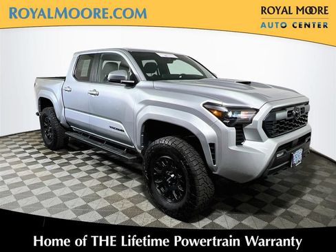 Certified 2026 Toyota Tacoma TRD Sport AWD/4WD image 1