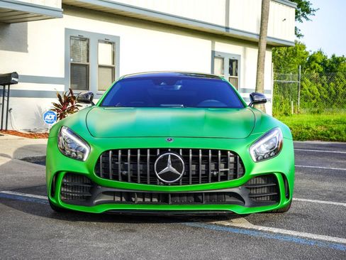 Used 2018 Mercedes-Benz AMG GT R image 2