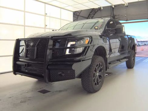 Used 2018 Nissan Titan SL w/ Midnight Edition image 1
