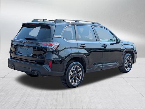 Certified 2025 Subaru Forester Premium AWD/4WD image 7