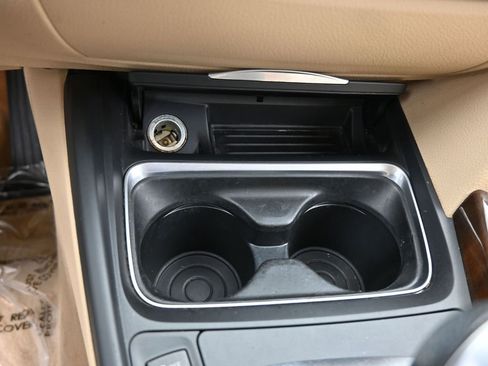 Used 2014 BMW 320i Sedan image 22