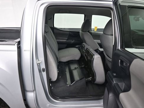 Used 2020 Toyota Tacoma SR w/ SR Convenience Package RWD image 40
