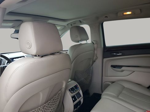 Used 2014 Cadillac SRX Premium image 18