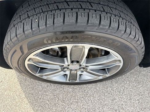 Used 2019 GMC Acadia Denali w/ Technology Package image 17