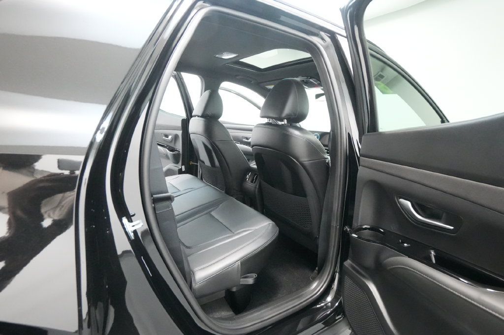 Used 2026 Hyundai Santa Cruz Limited AWD/4WD image 33