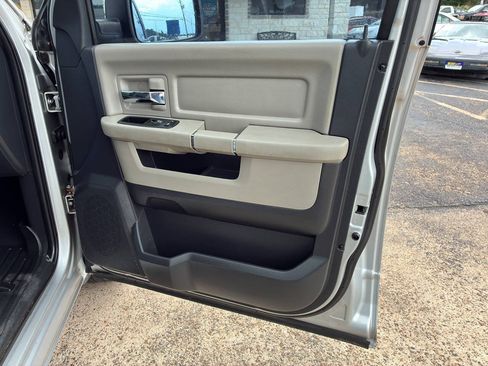 Used 2012 RAM 1500 Classic SLT RWD image 33