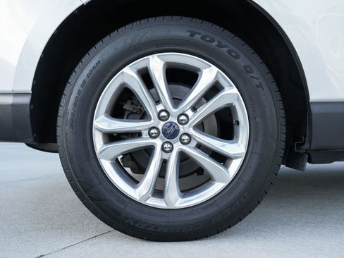 Used 2018 Ford Edge SEL w/ Equipment Group 201A image 11