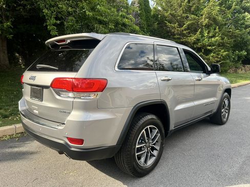Used 2019 Jeep Grand Cherokee Limited w/ Luxury Group II AWD/4WD image 42
