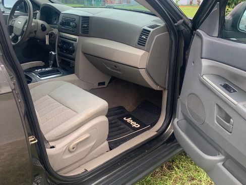 Used 2006 Jeep Grand Cherokee Laredo image 6