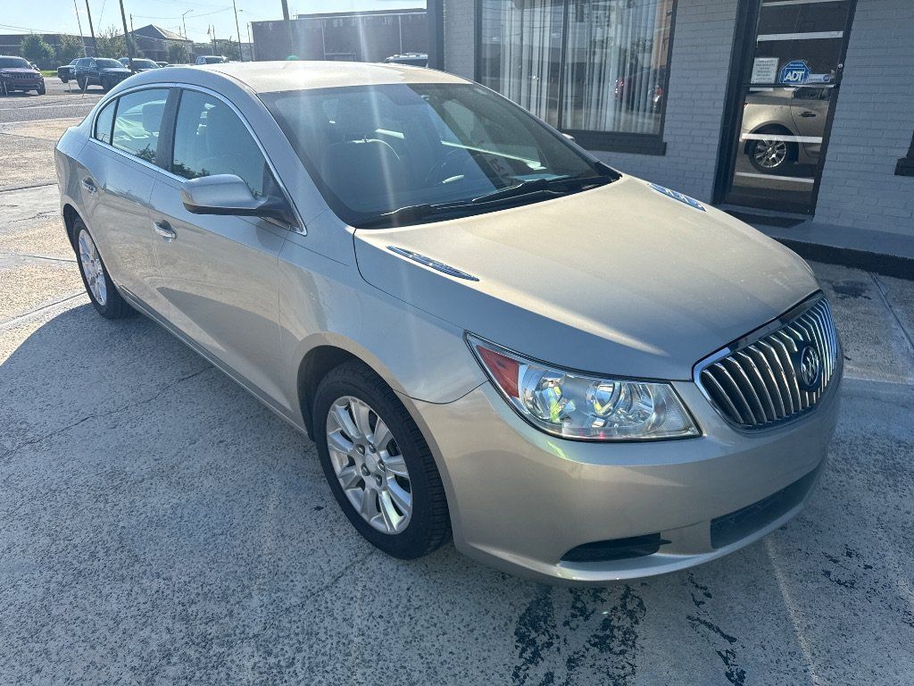 Used 2013 Buick LaCrosse FWD image 2