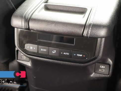 Certified 2024 Toyota Grand Highlander AWD image 30
