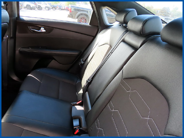 Used 2023 Kia Forte GT-Line FWD image 10