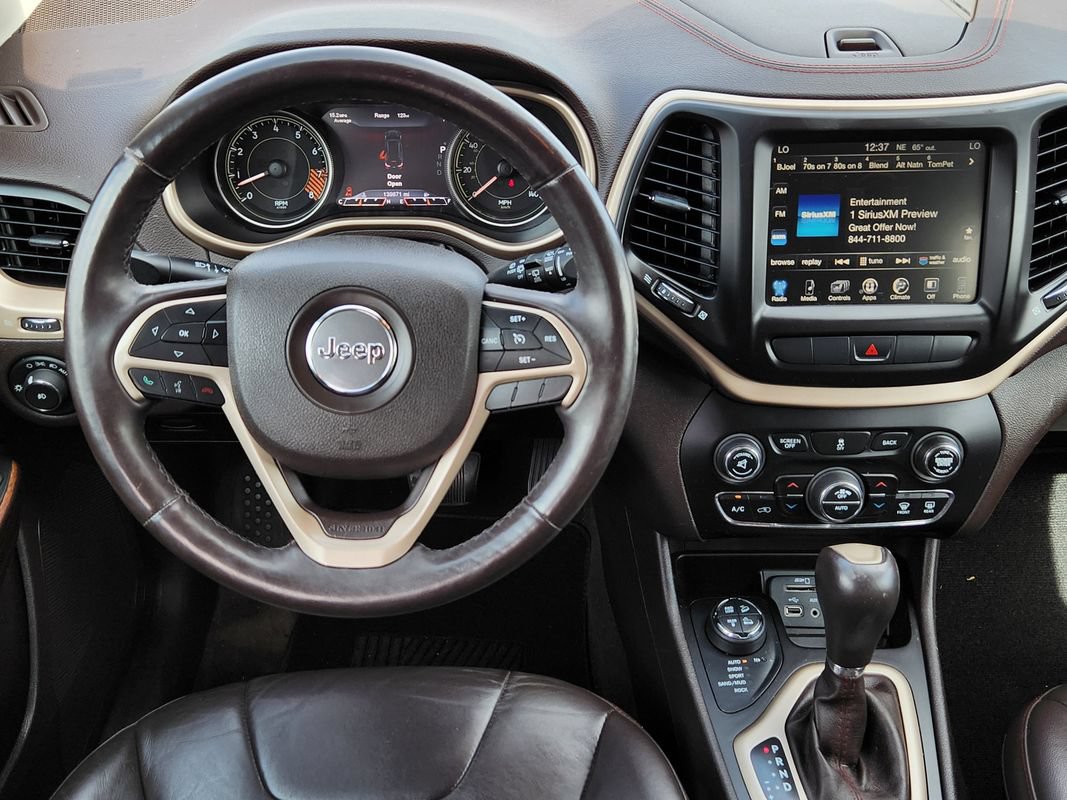 Used 2014 Jeep Cherokee Trailhawk w/ Comfort/Convenience Group AWD/4WD image 31