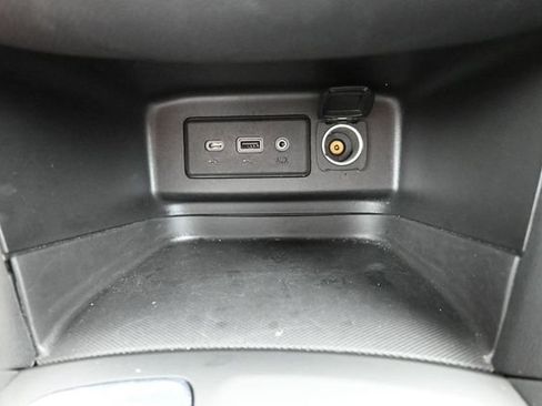 Used 2023 Chevrolet Equinox LT AWD/4WD image 38